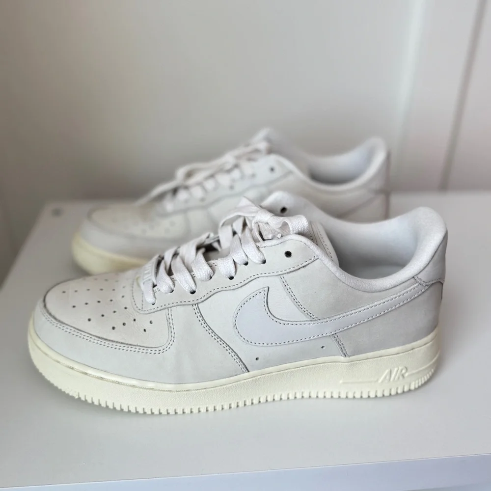 Nike Air Force 1 '07 Sneaker Women's Size 11